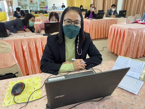 อบรมระบบปัจจัยพื้นฐานนักเรียนยากจน