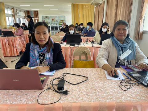 อบรมระบบปัจจัยพื้นฐานนักเรียนยากจน